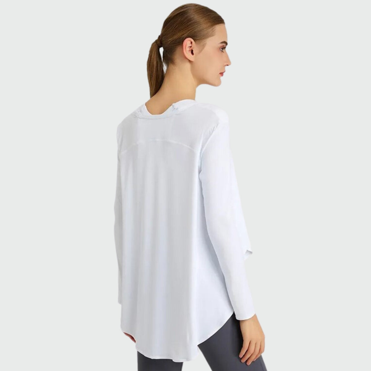 Loose-fitting yoga sweater