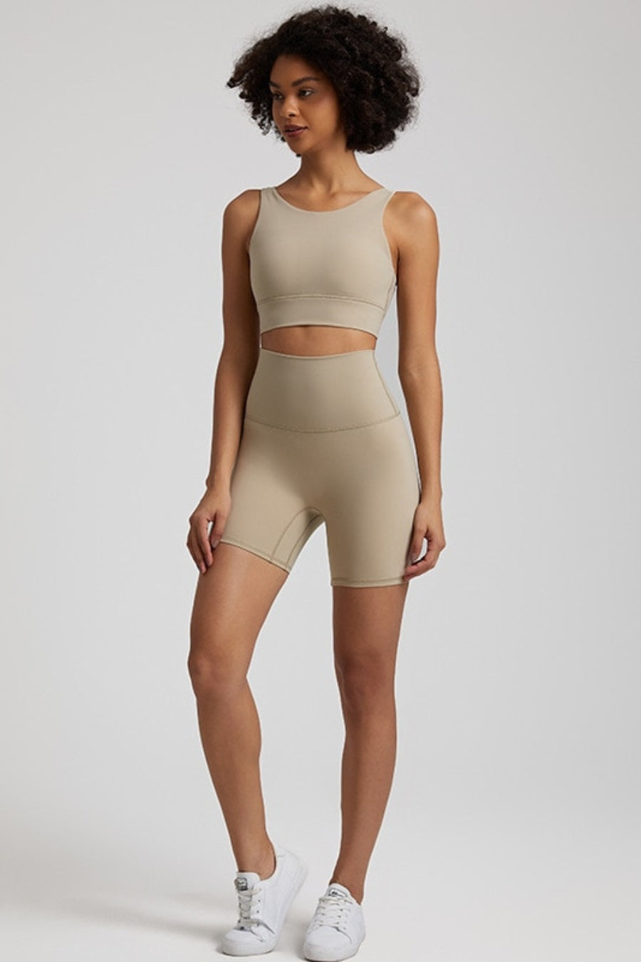 Yoga shorts &amp; bra set - beige / S